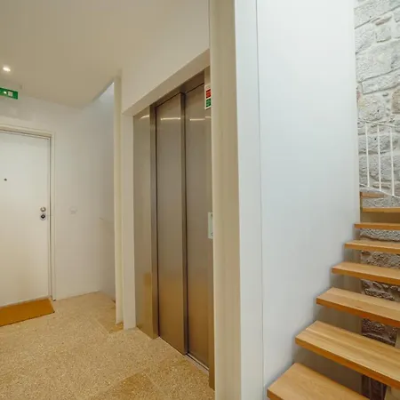 Guest Bonfim * Porto